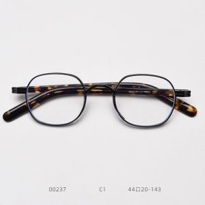 TR Optical glasses 00237
