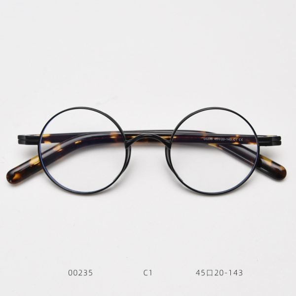 TR Optical glasses 0235