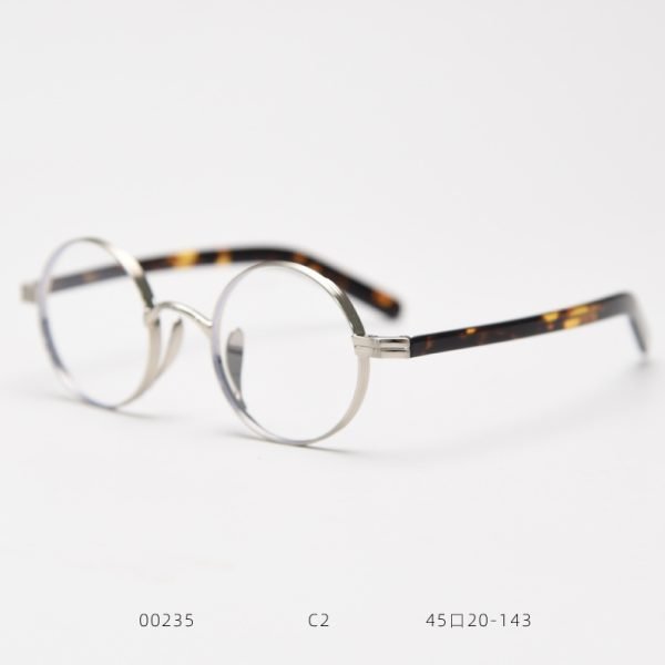TR Optical glasses 0235 C2