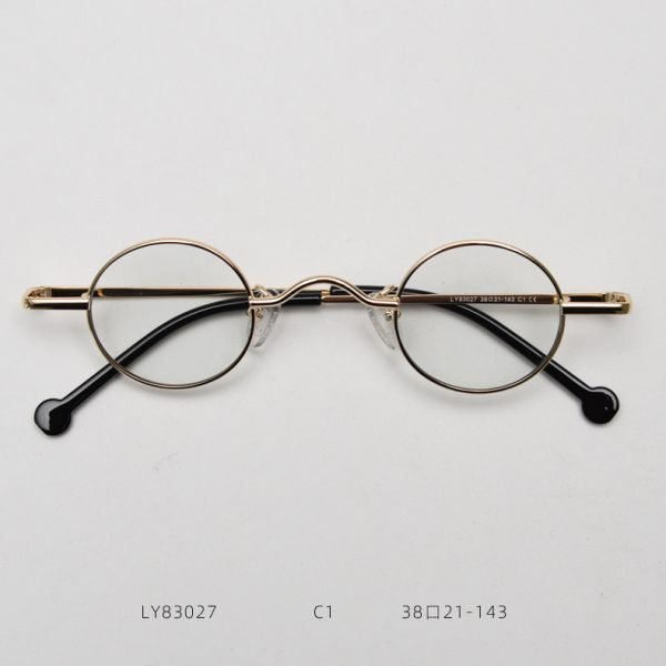 TR Optical glasses LY83027