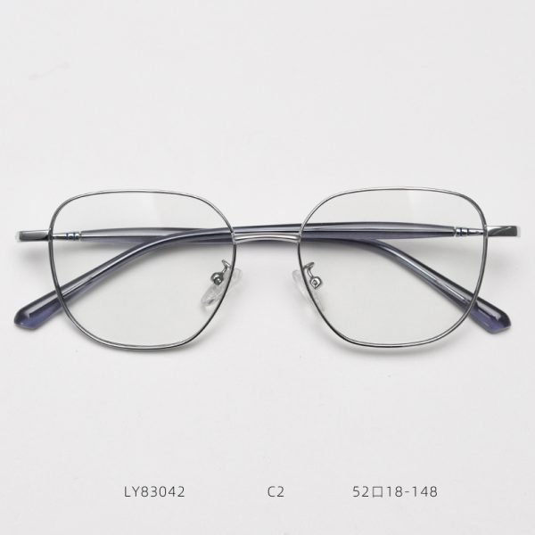 TR Optical glasses LY83042