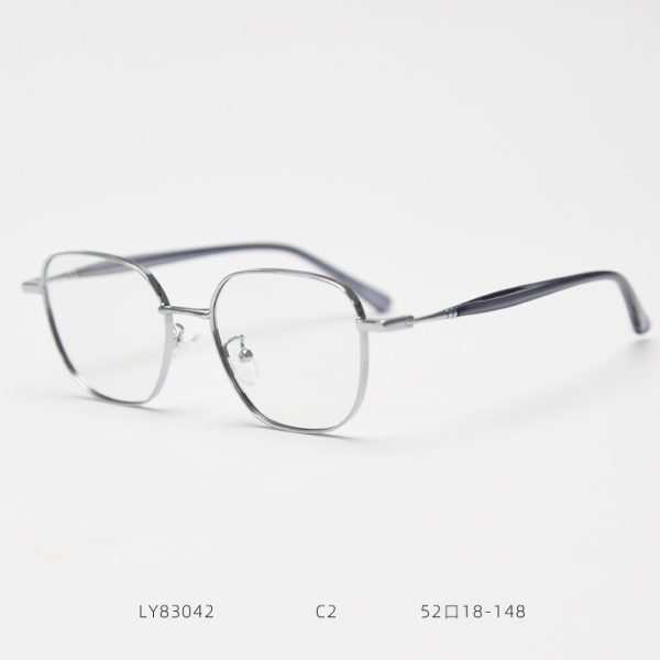 TR Optical glasses LY83042 C2