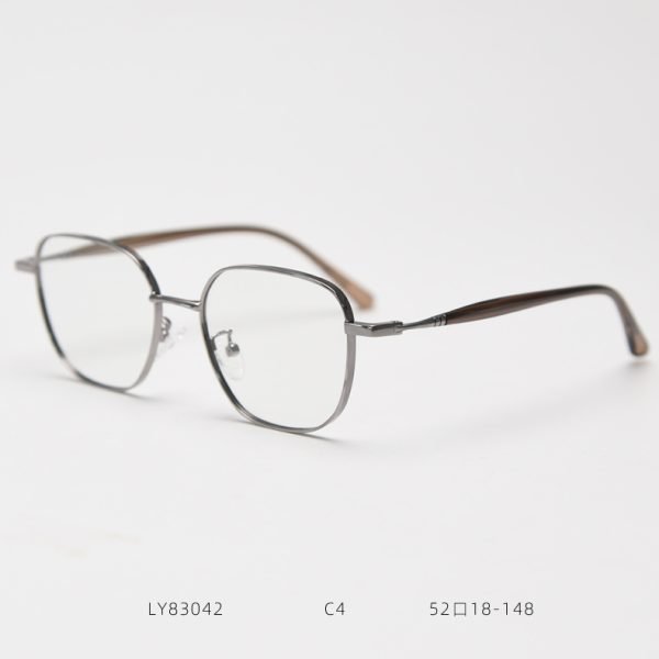 TR Optical glasses LY83042 C4