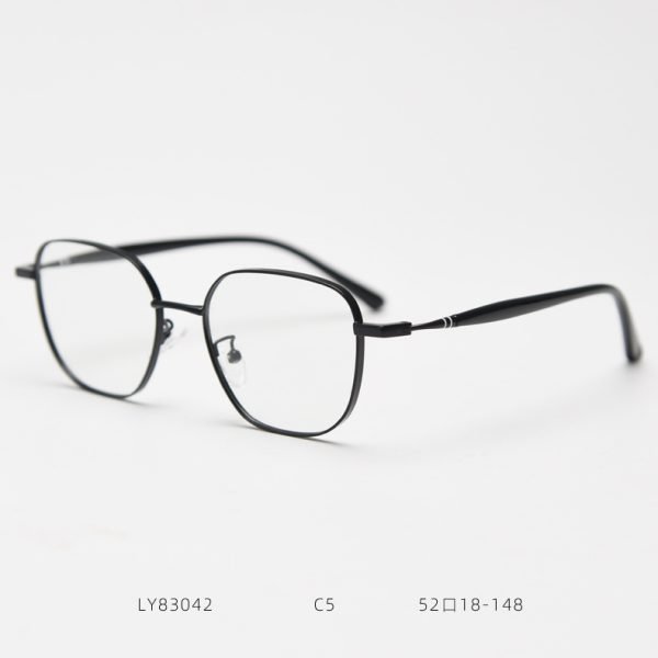TR Optical glasses LY83042 C5