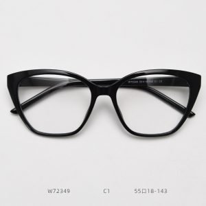 TR Optical glasses W72349