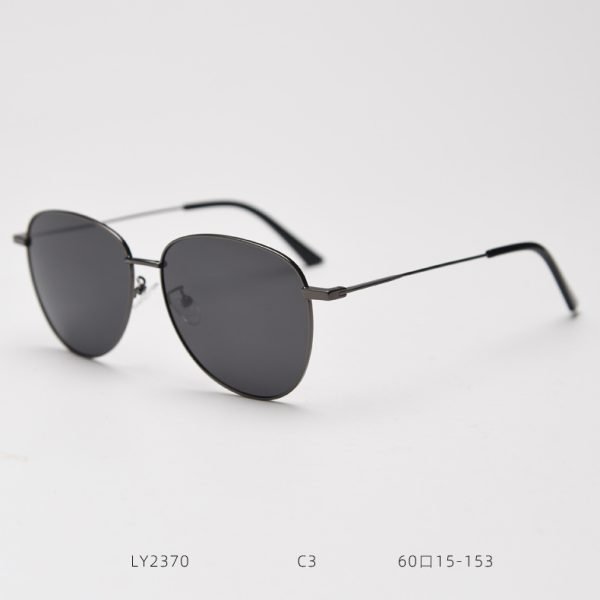 TR Sunglasses LY2370 C3
