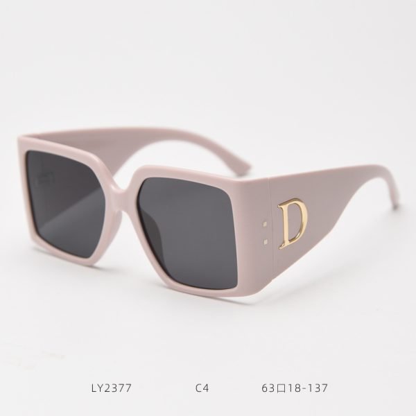 TR Sunglasses LY2377 C4
