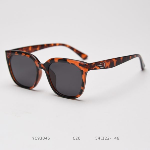TR Sunglasses YC93045 C26