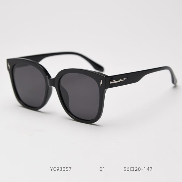 TR Sunglasses YC93057 C1