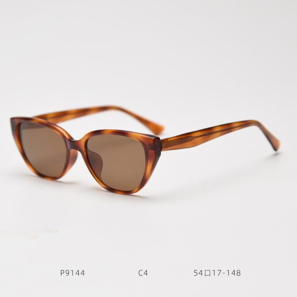 TR SUNGLASSES P9144 - Image 5