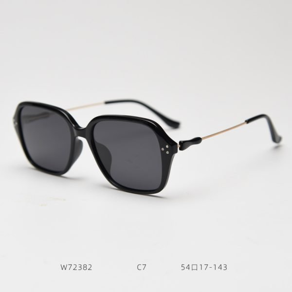 TR SUNGLASSES W72382 - Image 2